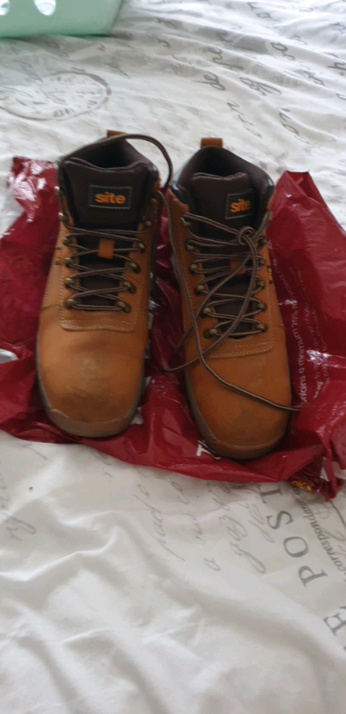 screwfix dr martens